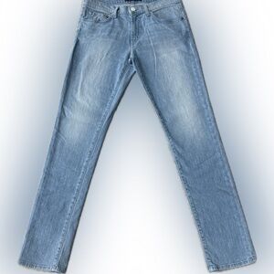 J. Brand light wash skinny jeans size 32 inseam 31"